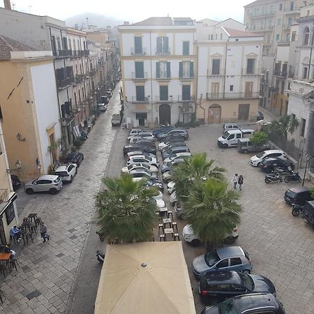 Sweet Home In The City Center Palermo Exteriör bild