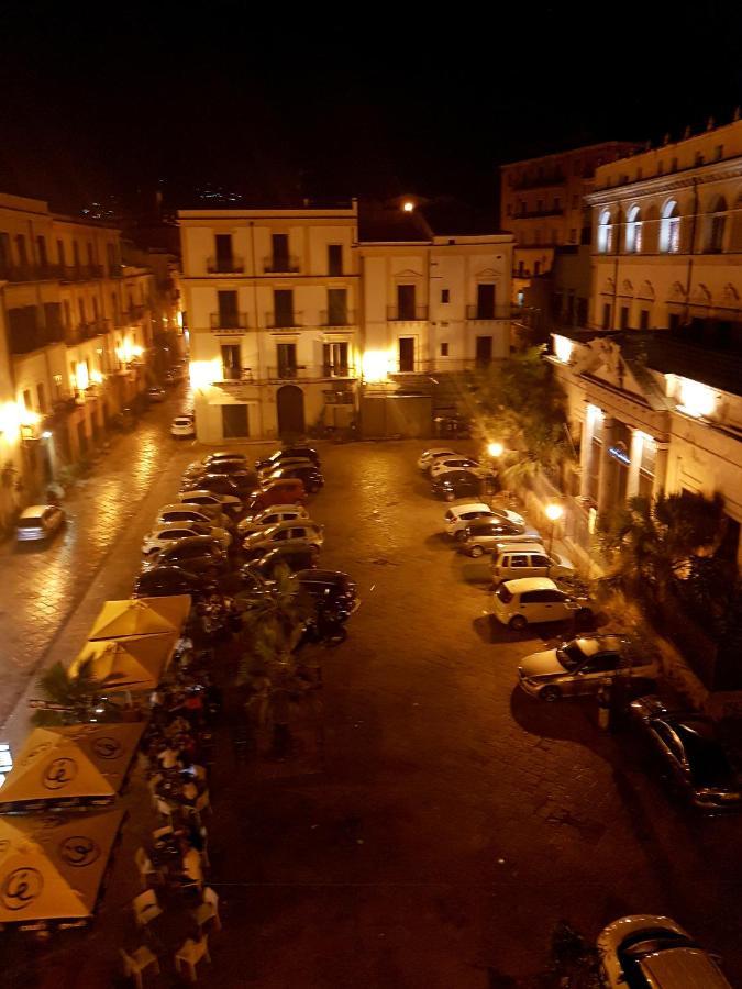 Sweet Home In The City Center Palermo Exteriör bild
