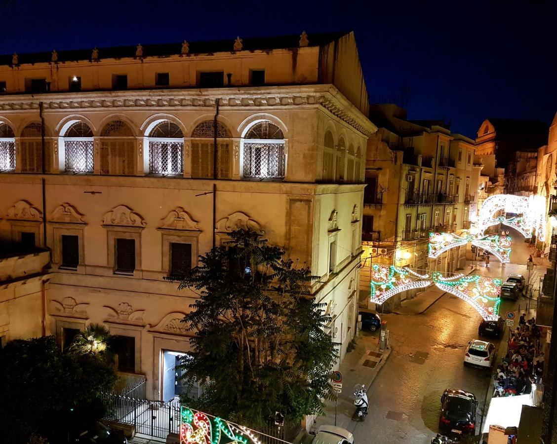 Sweet Home In The City Center Palermo Exteriör bild